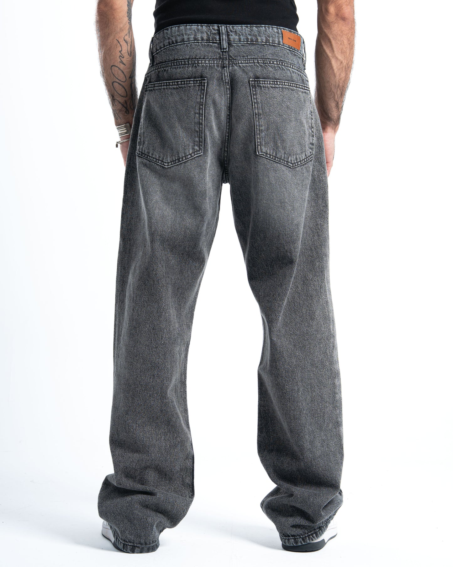 Dark Grey Wash Wide-Leg Denim Pants